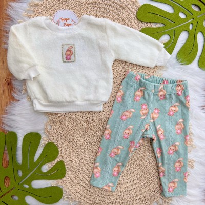 Conj. Casaco de Pelinho Coelhinha com Estrela e Calça em Plush - Off White e Verde